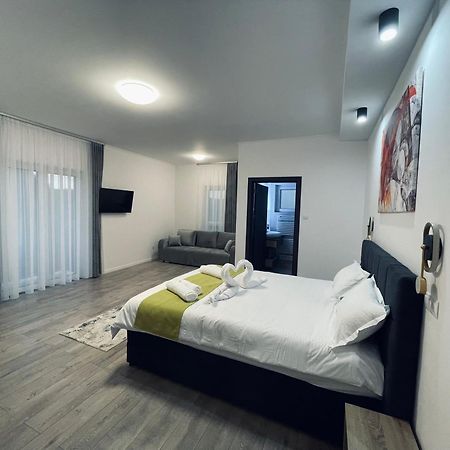 Vila Diamond Lux&Spa Sovata Bagian luar foto