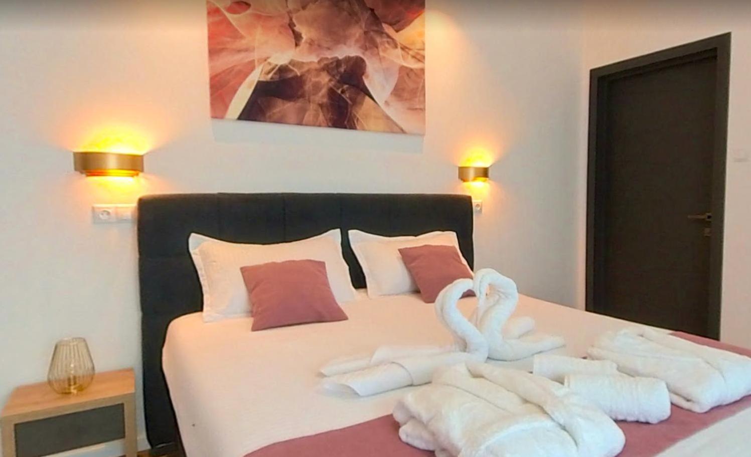 Vila Diamond Lux&Spa Sovata Bagian luar foto