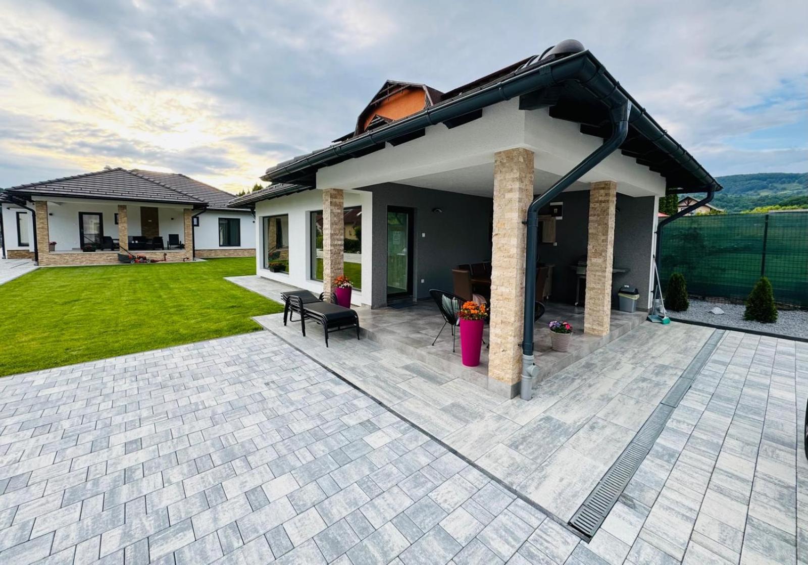 Vila Diamond Lux&Spa Sovata Bagian luar foto